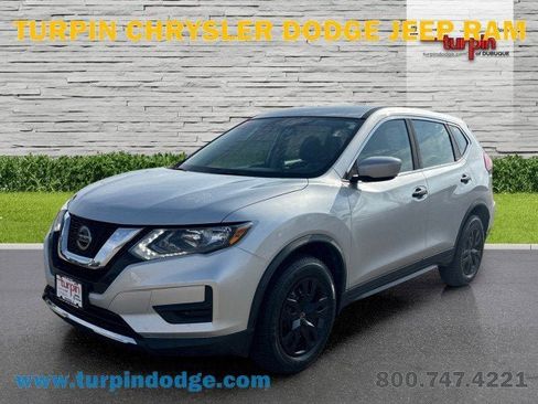 Used 2020 Nissan Rogue S image 1
