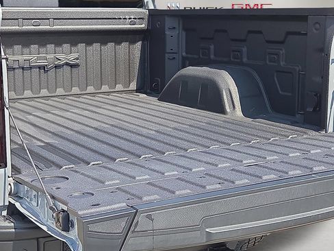 Used 2024 GMC Sierra 1500 AT4X w/ AT4X AEV Edition AWD/4WD image 18