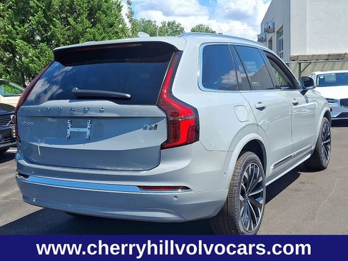New 2026 Volvo XC90 B6 Plus w/ Protection Package Premier image 7