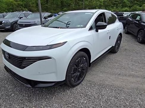 New 2025 Nissan Murano Platinum w/ Cargo Package image 2