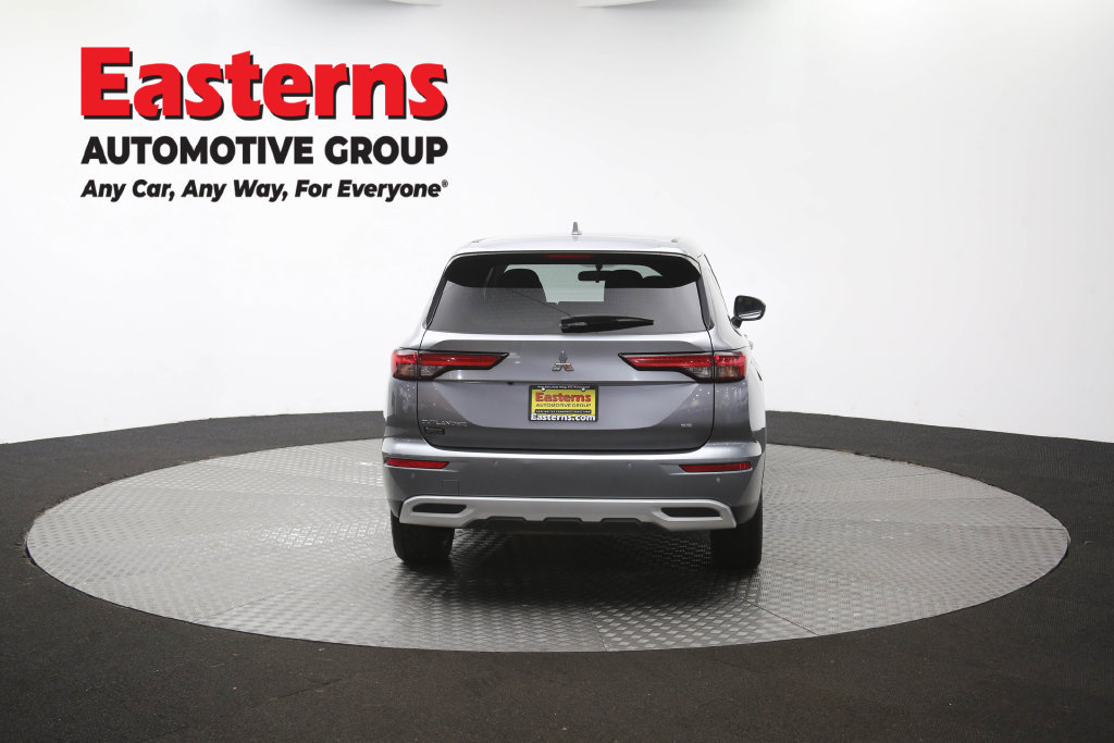 Used 2024 Mitsubishi Outlander SE FWD image 37