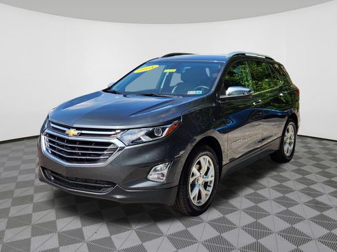 Used 2018 Chevrolet Equinox Premier FWD image 2