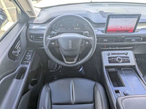 Used 2023 Lincoln Aviator Standard image 15