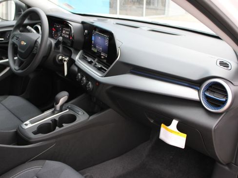 New 2026 Chevrolet Trax LS image 19