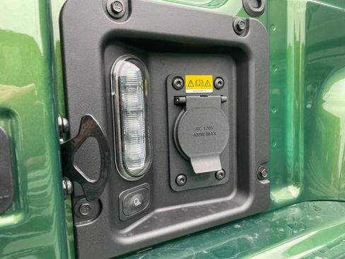 New 2025 Ford Maverick XLT w/ XLT Luxury Package image 18