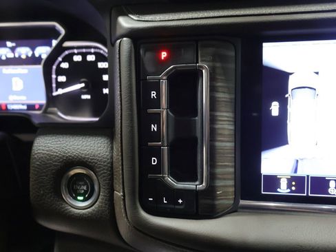 Used 2021 GMC Yukon Denali w/ Denali Premium Package AWD/4WD image 33