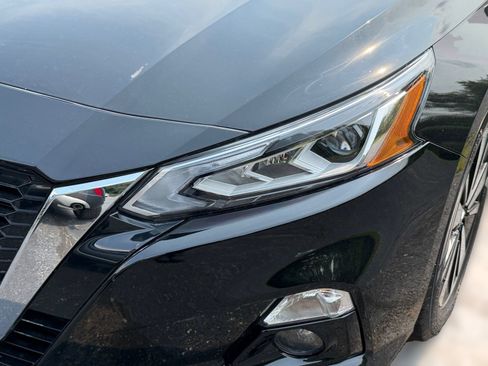 Used 2021 Nissan Altima 2.5 SL FWD image 8