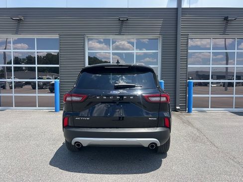 Used 2025 Ford Escape Active AWD/4WD image 3