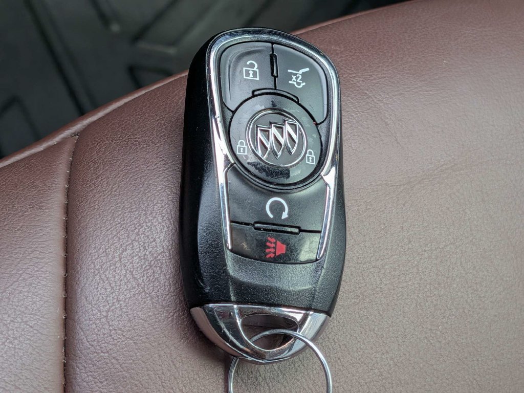Used 2019 Buick Enclave Avenir w/ Avenir Technology Package FWD image 35