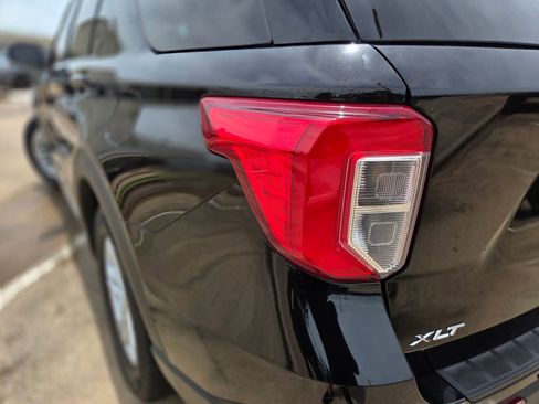 Used 2024 Ford Explorer XLT w/ Equipment Group 202A RWD image 35