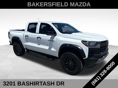 Used 2024 Chevrolet Colorado Trail Boss w/ Technology Package AWD/4WD image 7