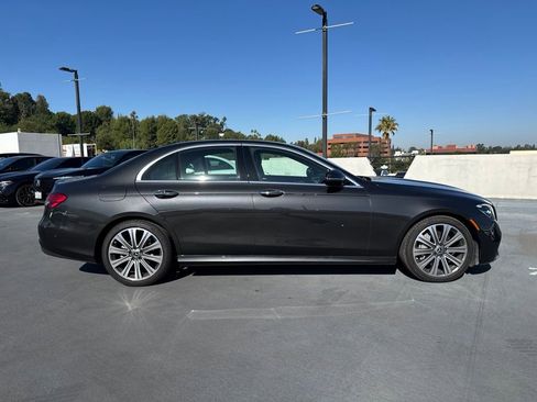 Used 2023 Mercedes-Benz E 350 Sedan image 4
