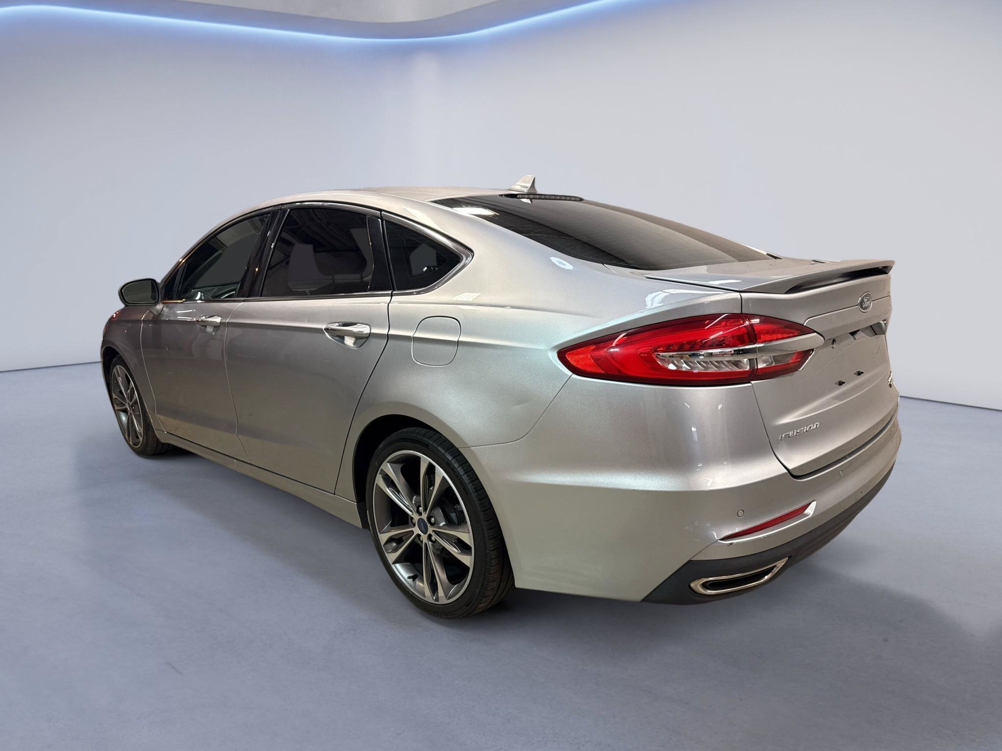Used 2020 Ford Fusion Titanium FWD image 5