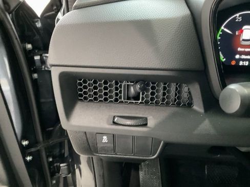 Certified 2025 Honda CR-V Sport image 9