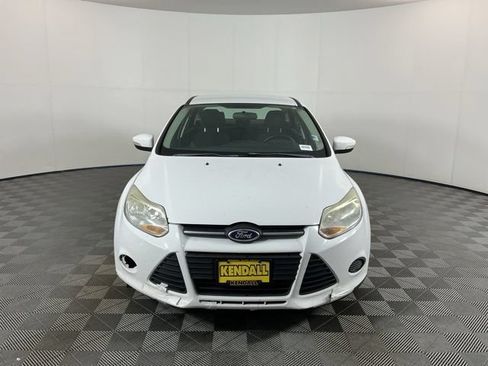 Used 2014 Ford Focus SE FWD image 2