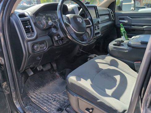 Used 2020 RAM 2500 Big Horn w/ Level 1 Equipment Group AWD/4WD image 3