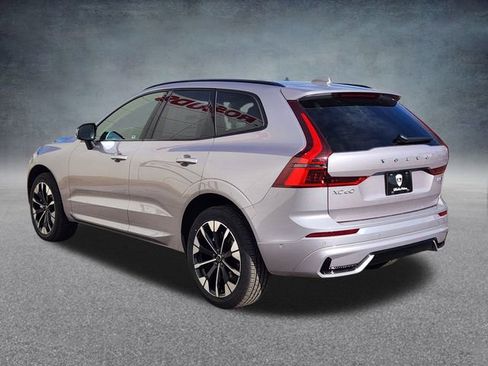 New 2026 Volvo XC60 B5 Plus w/ Climate Package image 5