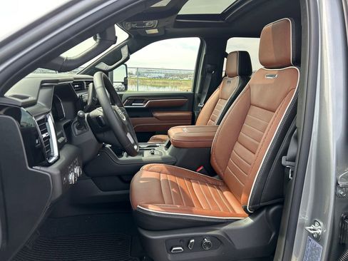 New 2026 GMC Sierra 2500 Denali Ultimate image 16