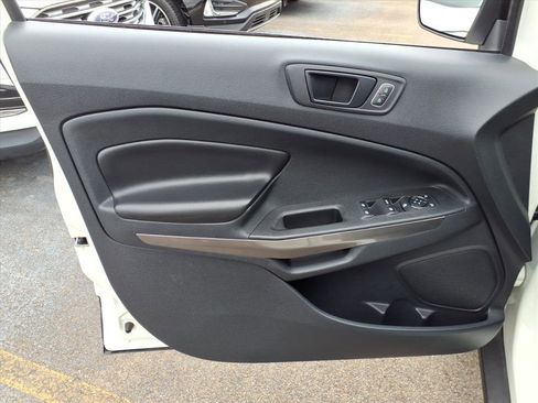 Used 2022 Ford EcoSport SES image 8