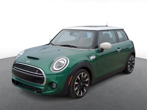 Used 2021 MINI Cooper S image 4