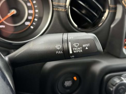 Used 2023 Jeep Gladiator Overland image 20