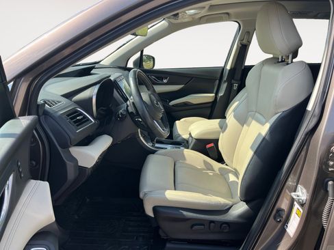 Used 2022 Subaru Ascent Limited w/ Technology Package AWD/4WD image 10