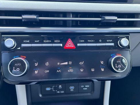 Used 2025 Hyundai Tucson Limited FWD image 33