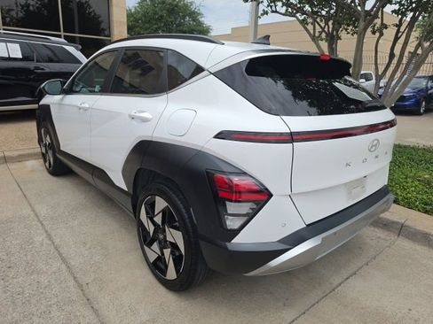 Used 2024 Hyundai Kona Limited FWD image 2