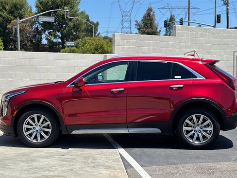 Used 2019 Cadillac XT4 Premium Luxury w/ Driver Awareness Package image 9