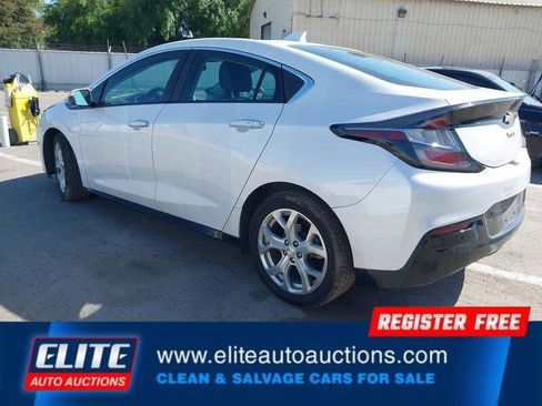 Used 2018 Chevrolet Volt Premier w/ Driver Confidence Package FWD image 5