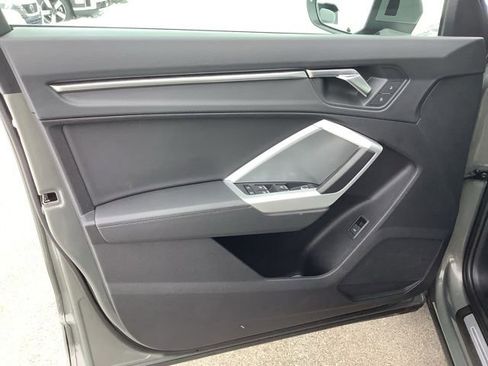Used 2025 Audi Q3 2.0T Premium image 18