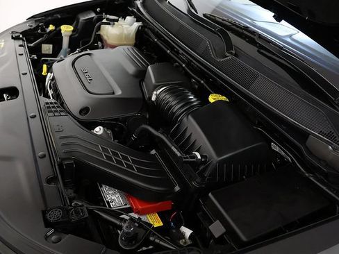 Used 2025 Chrysler Pacifica Select FWD image 36