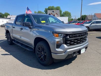 New 2026 Chevrolet Silverado 1500 Custom w/ Turbomax Blackout Package