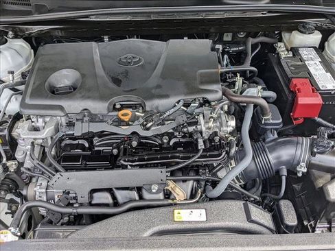 Used 2022 Toyota Camry SE w/ Carpet Mat Package (TMS) FWD image 21