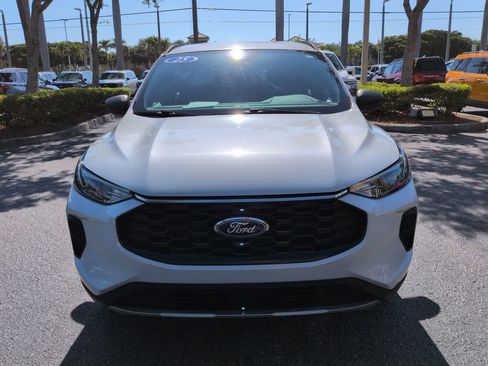 Certified 2025 Ford Escape ST-Line FWD image 8