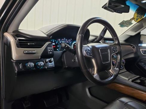 Used 2020 GMC Yukon Denali w/ Denali Ultimate Package AWD/4WD image 21