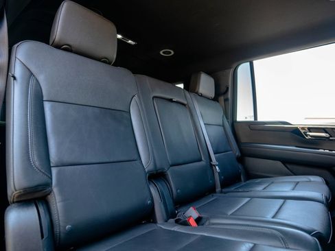 Certified 2025 Chevrolet Suburban LT AWD/4WD image 34