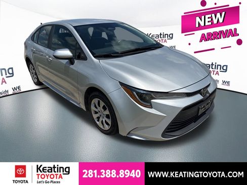 Used 2024 Toyota Corolla LE FWD image 1