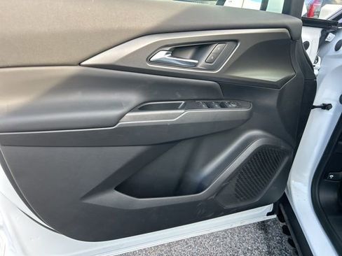 New 2026 Chevrolet Equinox EV LT image 11