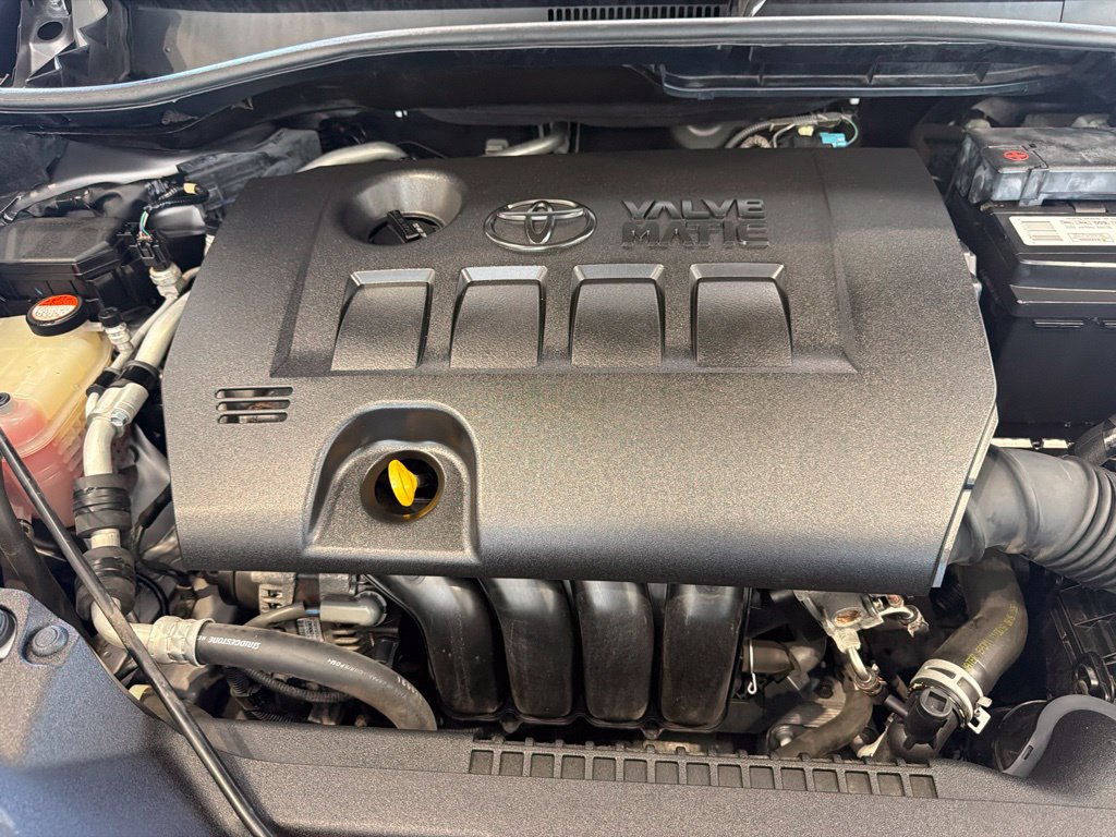 Certified 2018 Toyota C-HR XLE FWD image 31