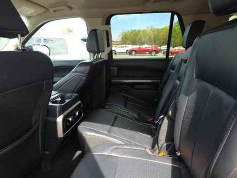 Used 2024 Ford Expedition Max XLT RWD image 17