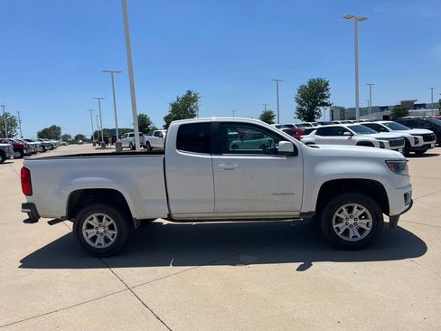 Used 2018 Chevrolet Colorado LT w/ LT Convenience Package RWD image 6