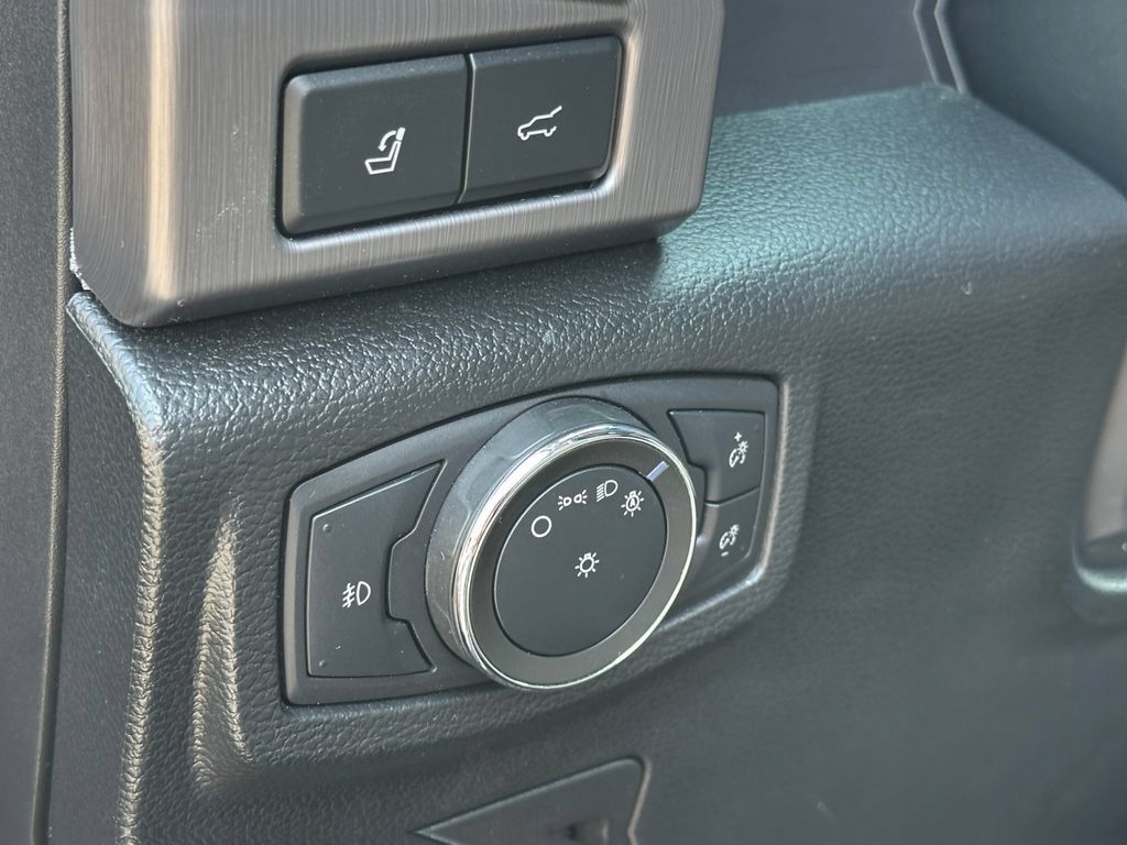 Used 2021 Ford Expedition Platinum AWD/4WD image 26