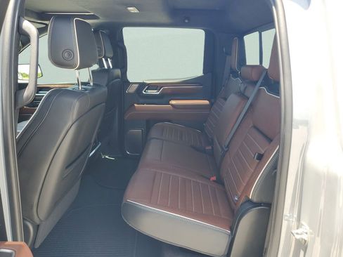 Used 2025 GMC Sierra 1500 Denali Ultimate AWD/4WD image 10