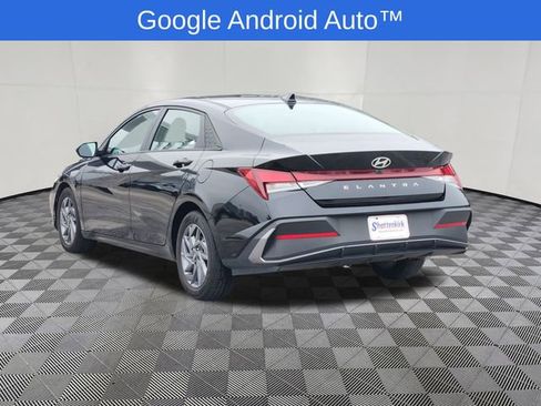 Used 2024 Hyundai Elantra SEL image 4