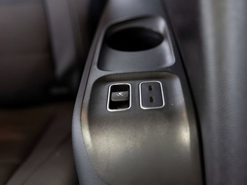 Used 2023 Mercedes-Benz GLS 450 4MATIC image 69