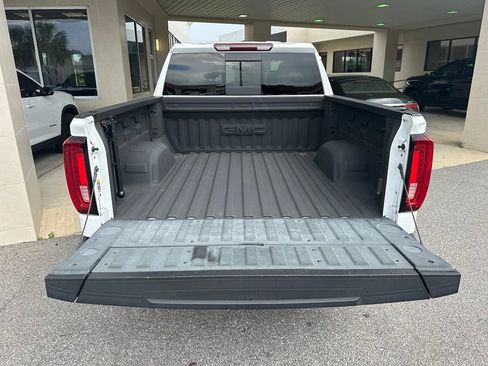 Used 2021 GMC Sierra 1500 SLT w/ SLT Premium Plus Package RWD image 32