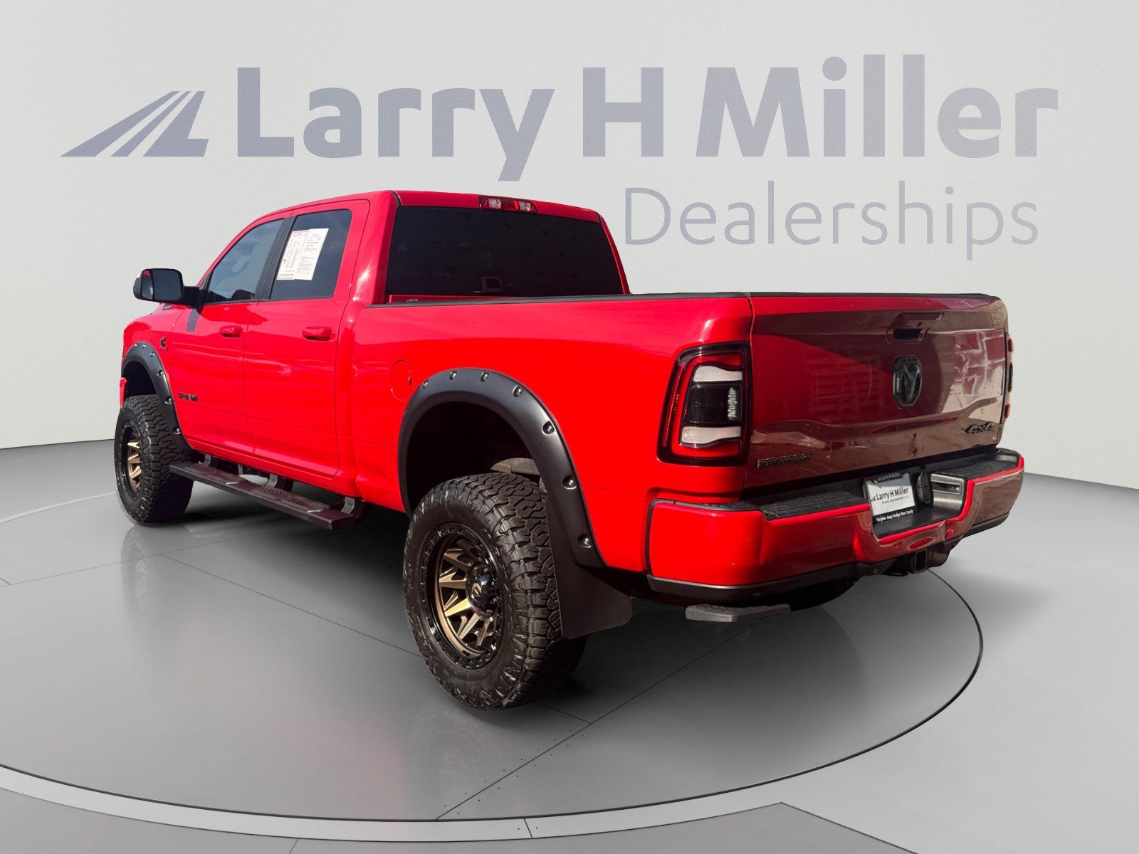 Used 2020 RAM 2500 Big Horn w/ Night Edition AWD/4WD image 3