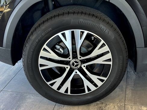 Certified 2025 Mercedes-Benz GLA 250 image 33