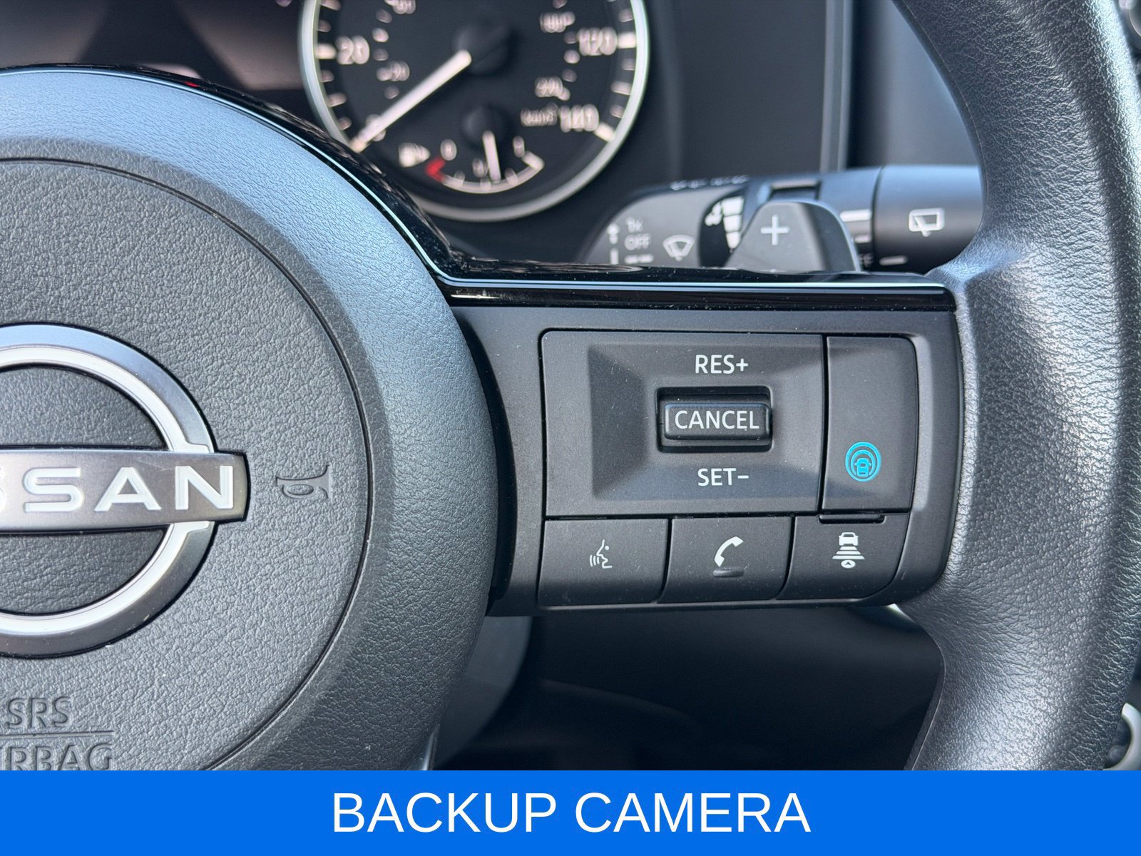 Used 2023 Nissan Rogue SV AWD/4WD image 18